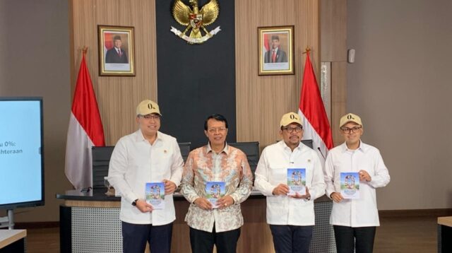 peluncuran buku saku 0