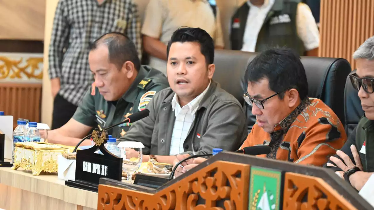 6a0bf1758f01b anggota komisi i dpr ri slamet ariyadi gemini 1265 7111